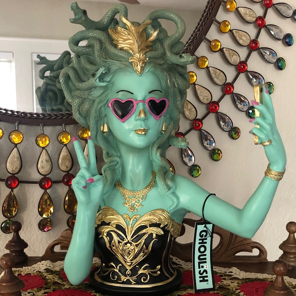 NWT Ghoulish Mint Green Medusa Bust with Gold Accents & Snakes